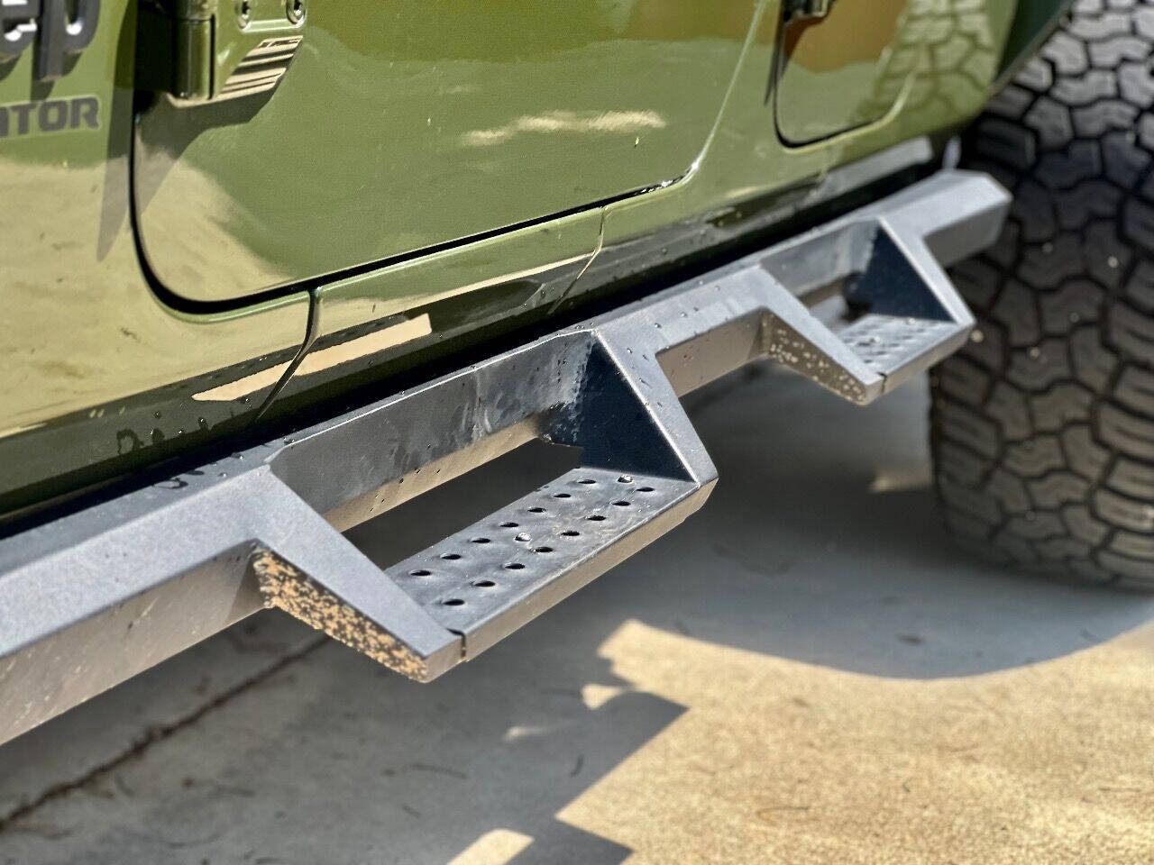 2021 JEEP Gladiator Pickup - $55,999