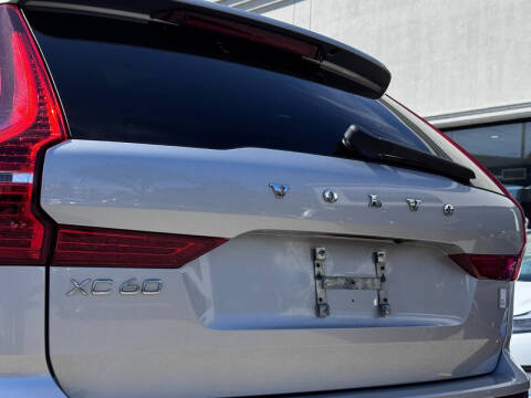 2021 Volvo XC60 Recharge T8 Polestar Engineered