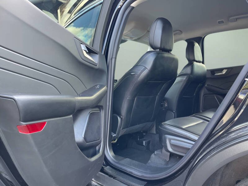 2024 Ford Escape Platinum