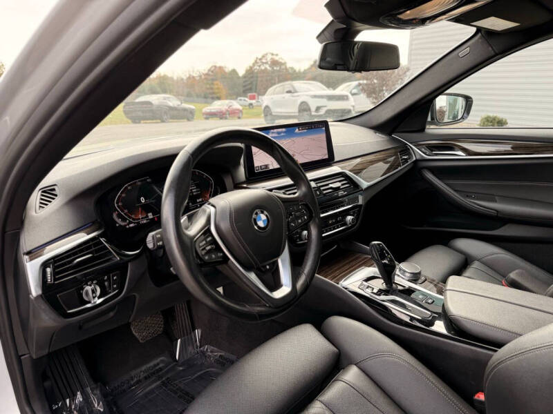 2021 BMW 5 Series 530i