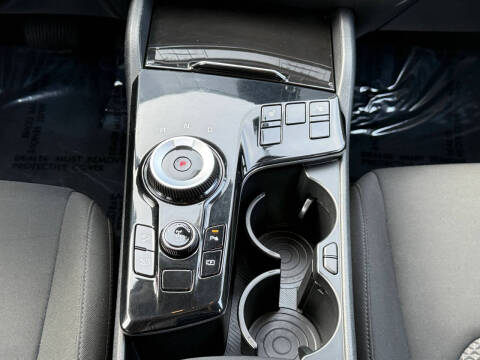 2023 Kia Sportage Hybrid LX