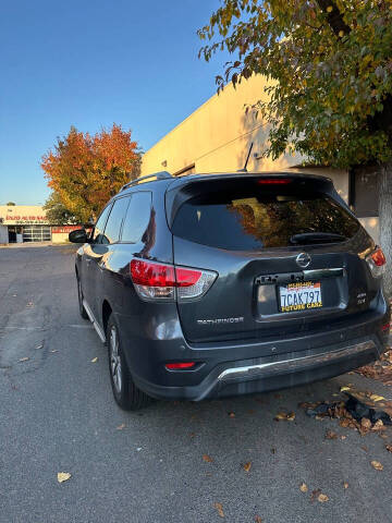 2014 Nissan Pathfinder S