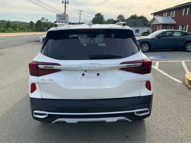 2022 Kia Seltos EX
