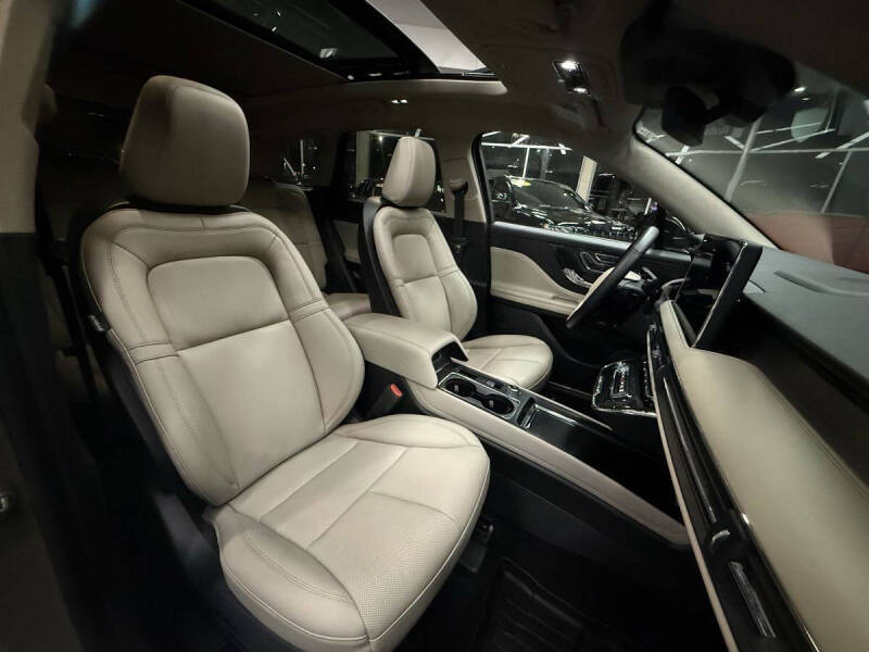 2025 Lincoln Corsair Premiere