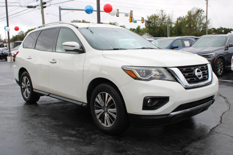 2020 Nissan Pathfinder SL