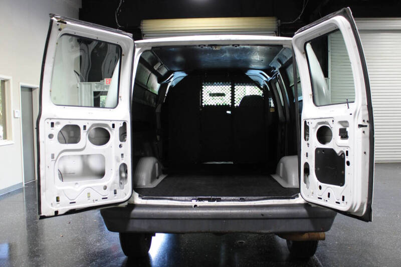 2006 Ford E-Series E-350 SD