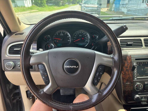 2011 GMC Yukon Denali