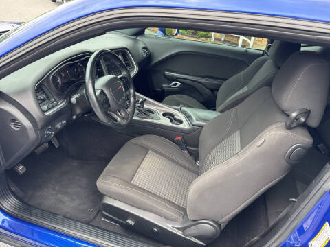 2021 Dodge Challenger SXT