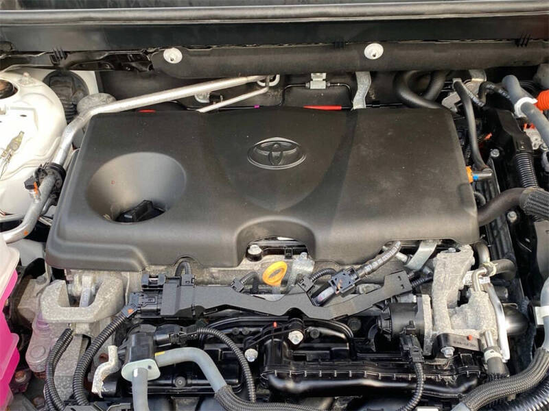 2021 Toyota RAV4 Hybrid XLE