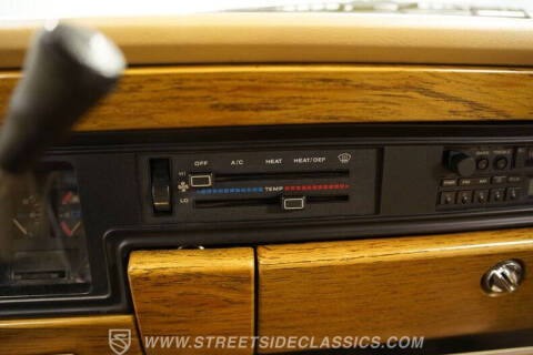 1989 Jeep Grand Wagoneer