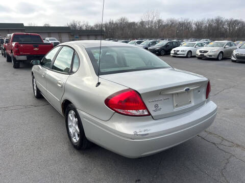 2006 Ford Taurus SEL