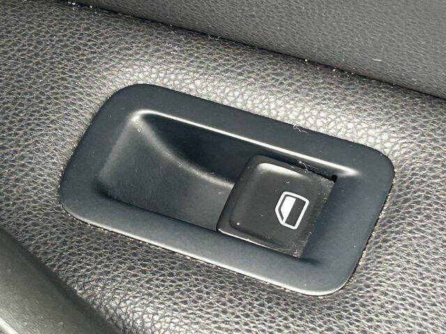 2015 Volkswagen e-Golf SEL Premium