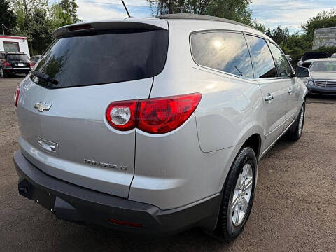 2011 Chevrolet Traverse LT
