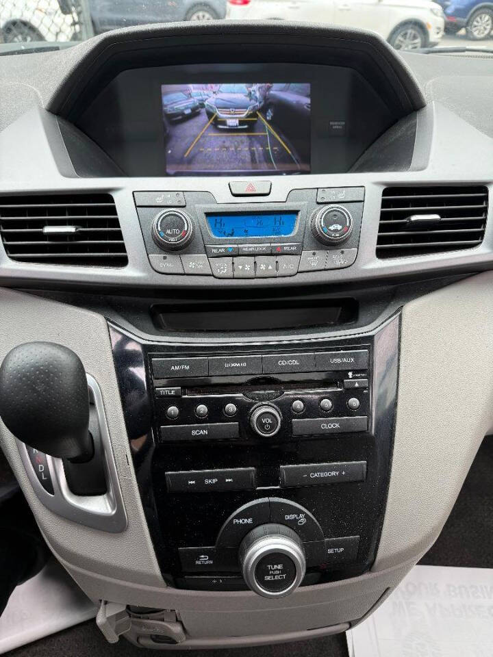 2011 Honda Odyssey EX L 4dr Mini Van - Gray exterior view 11