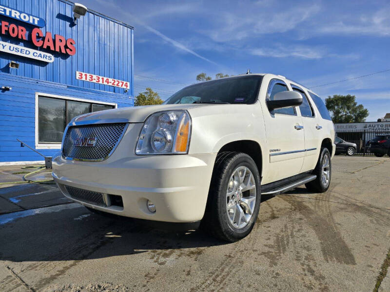 GMC Yukon's photo