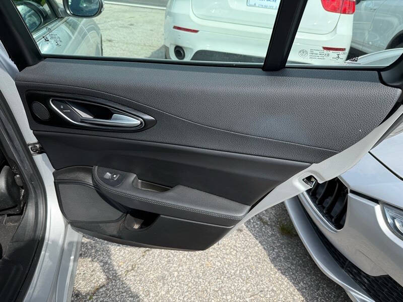 2017 Alfa Romeo Giulia