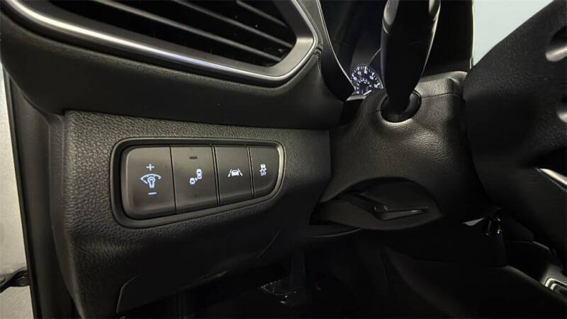 2019 Hyundai Santa Fe SE 2.4L