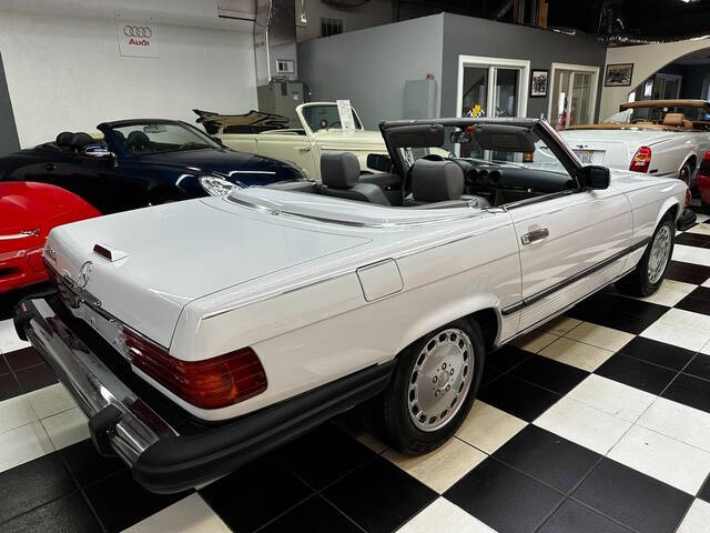 1988 Mercedes-Benz 560-Class 560 SL