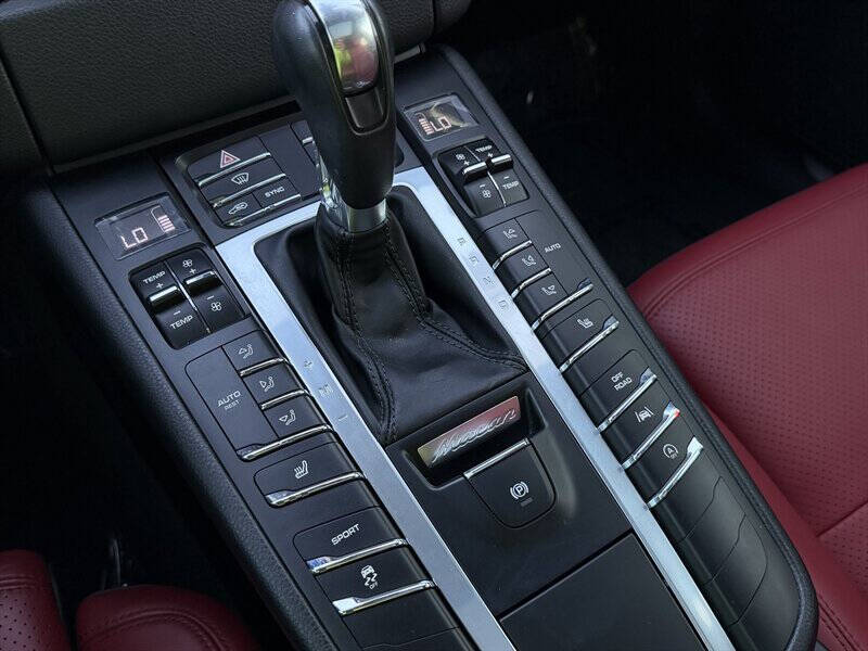 2017 Porsche Macan S