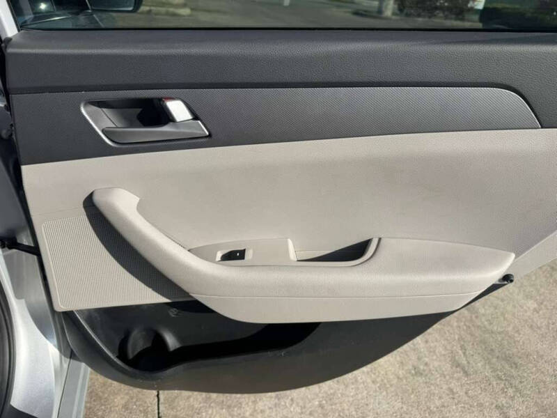 2017 Hyundai Sonata SE