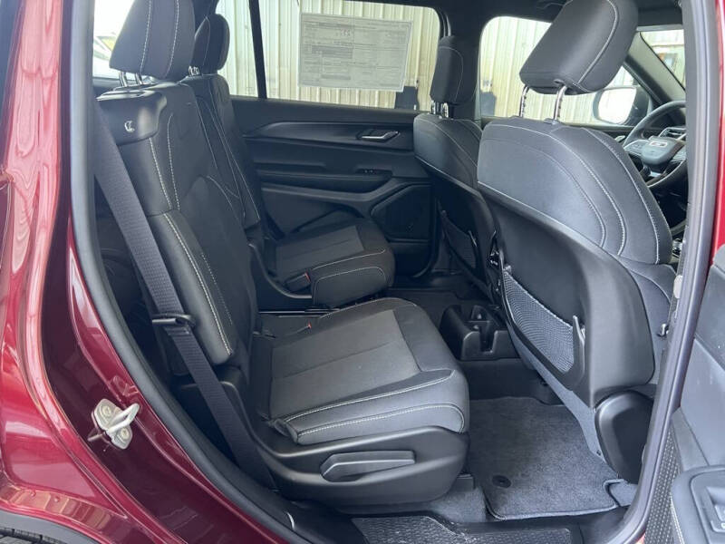 2025 Jeep Grand Cherokee L Laredo