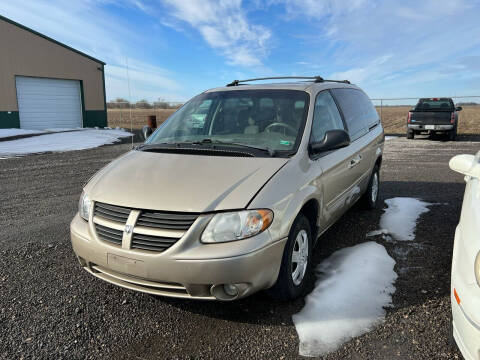 2005 Dodge Grand Caravan for sale at Steves Auto Sales in Steele MO