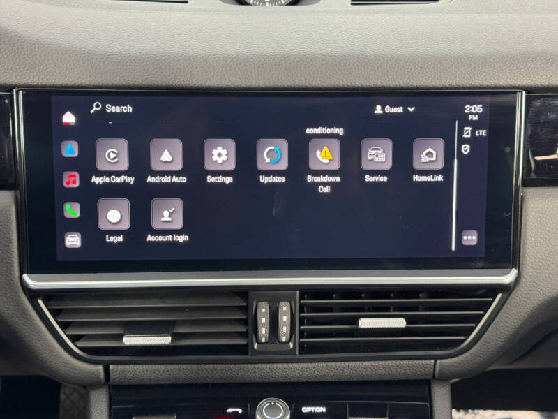 2023 Porsche Cayenne Platinum Edition