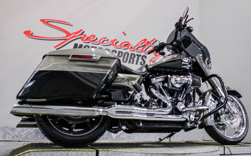 2014 Harley-Davidson CVO Road King