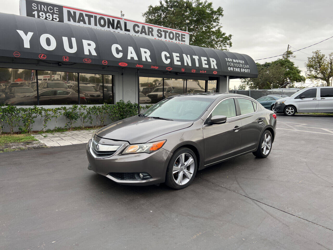 2013 Acura ILX  - $8,900