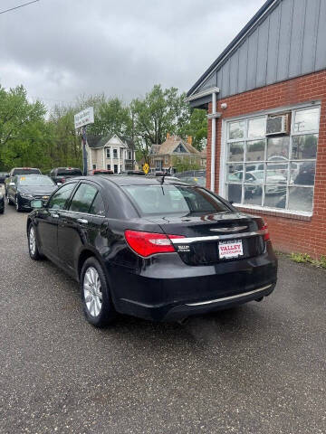 2013 Chrysler 200 Limited