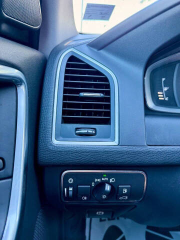 2016 Volvo XC60 T5 Premier