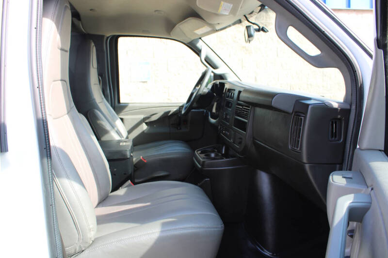 2020 Chevrolet Express 2500