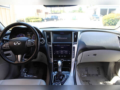 2017 Infiniti Q50 3.0T Signature Edition