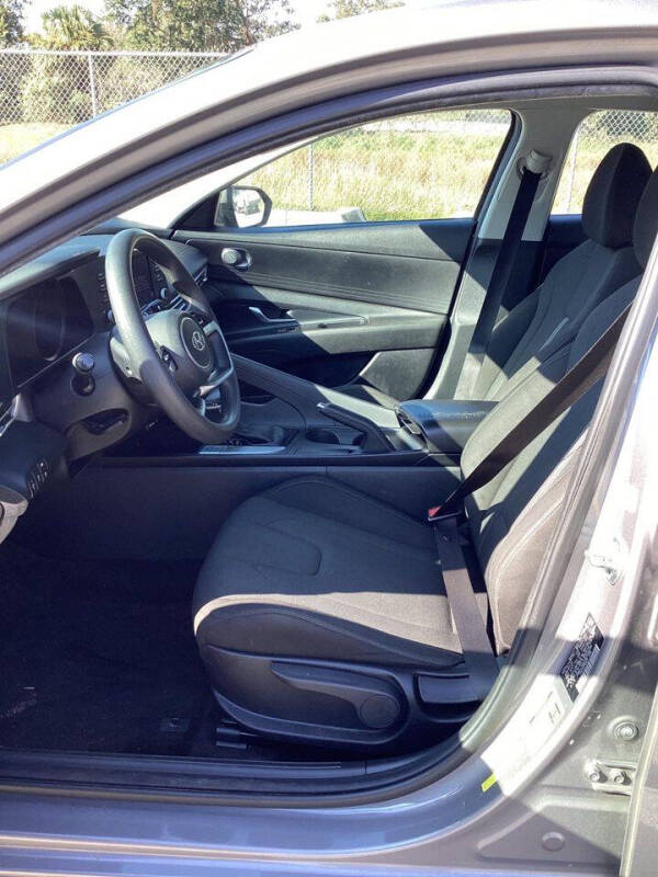 2022 Hyundai Elantra