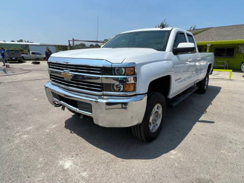 2017 Chevrolet Silverado 2500HD for sale at RODRIGUEZ MOTORS CO. in Houston TX