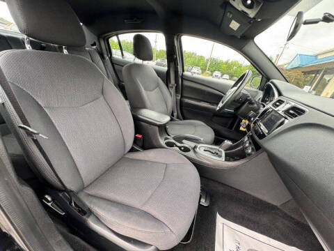 2013 Chrysler 200 Touring
