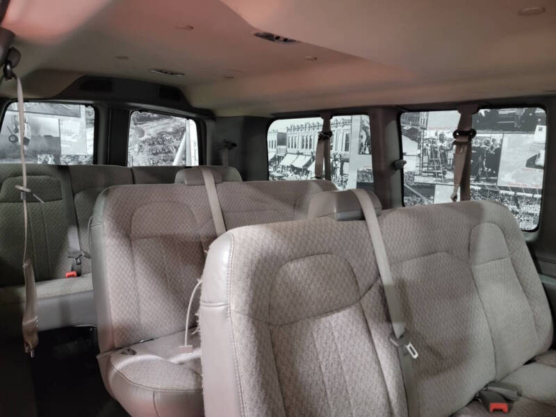 2017 Chevrolet Express LS 2500