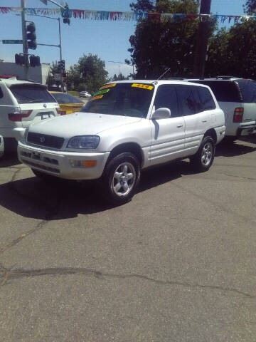 1999 Toyota RAV4 for sale at Car Mart in Spokane WA