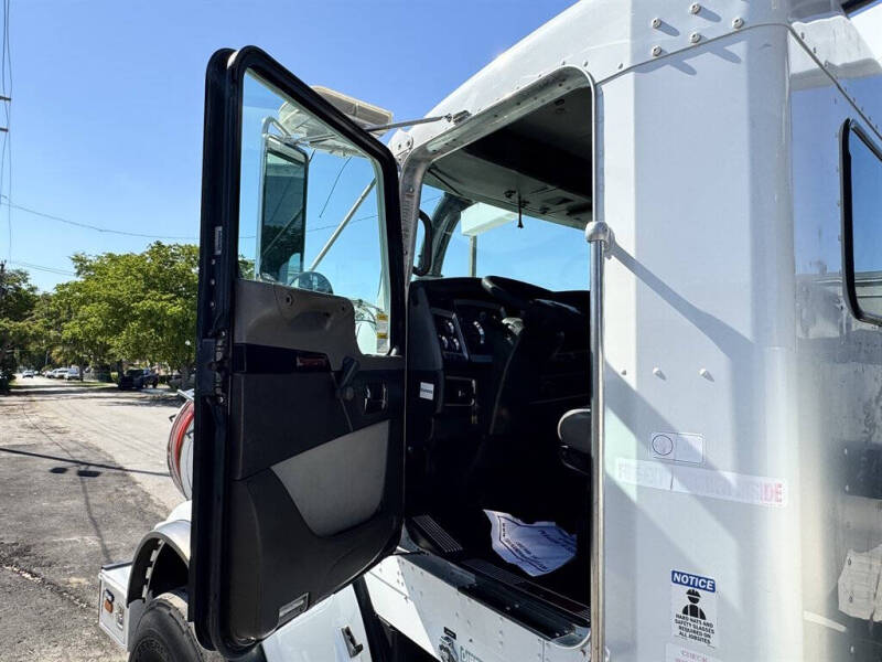 2014 Kenworth T800