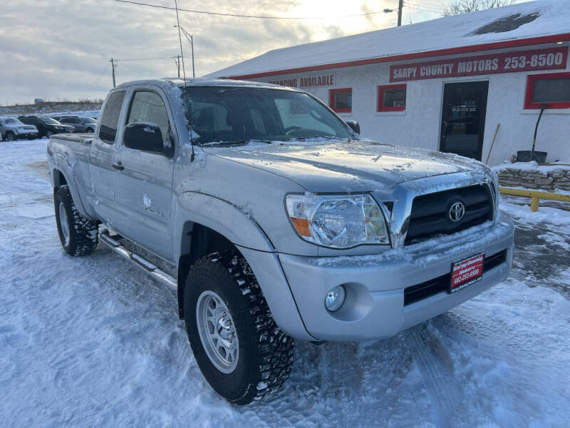 2005 Toyota Tacoma Base's photo