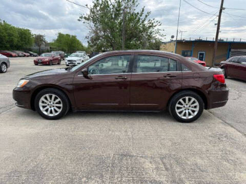 2013 Chrysler 200 Touring