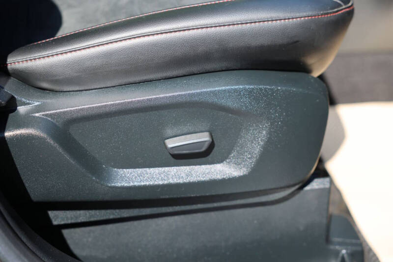 2020 Ford Edge ST Line