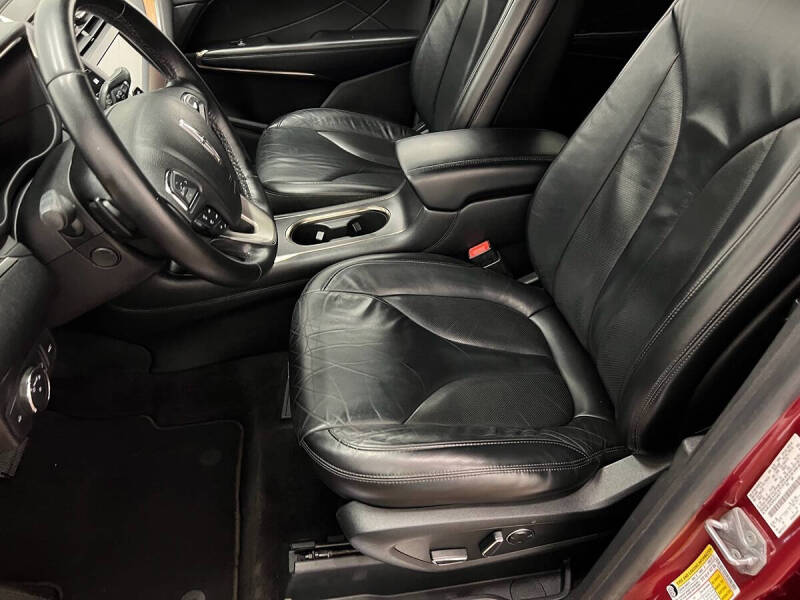 2019 Lincoln MKC Select