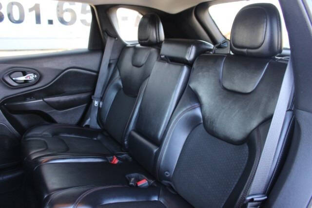 2019 Jeep Cherokee Trailhawk