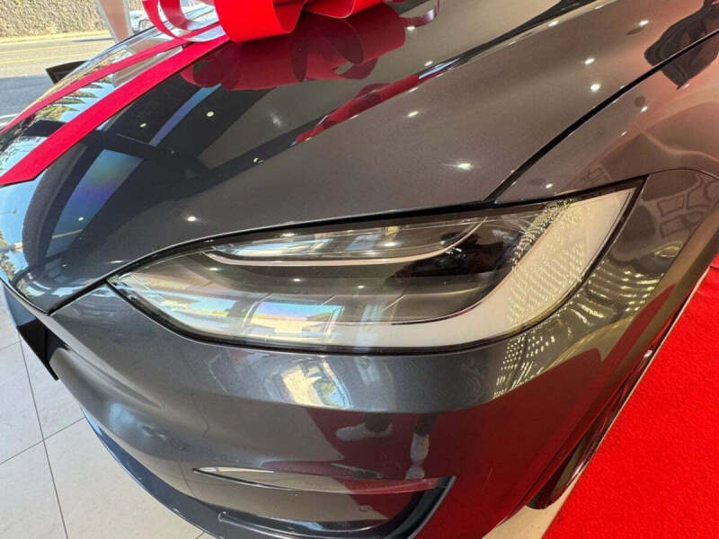 2023 Tesla Model X Standard Range