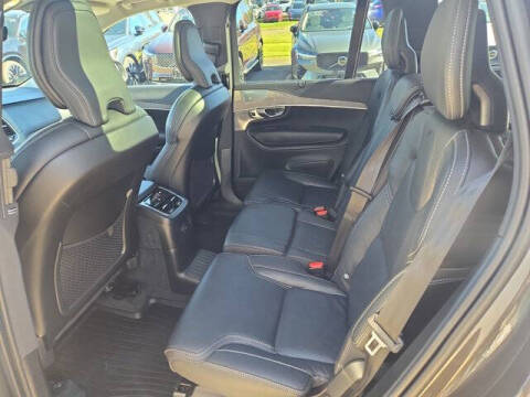 2023 Volvo XC90 Recharge T8 Ultimate Bright Theme 7P