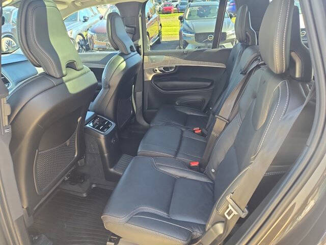 2023 Volvo XC90 Recharge T8 Ultimate Bright Theme 7P