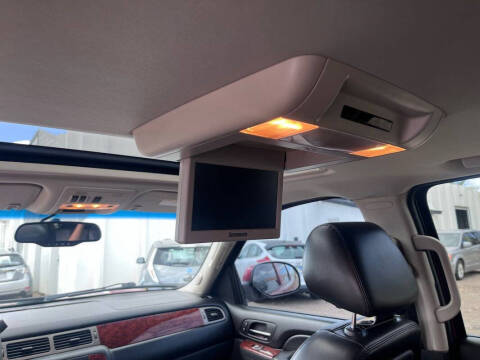 2013 Chevrolet Suburban LT