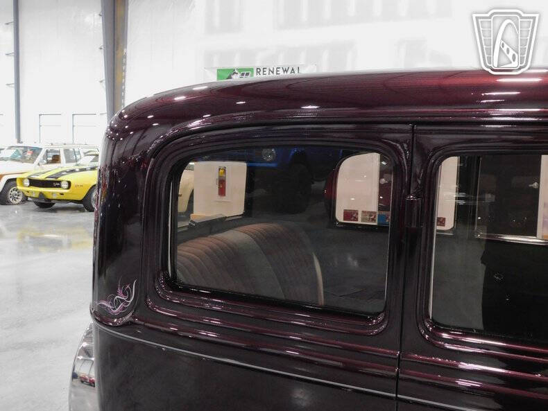 1932 Plymouth Sedan
