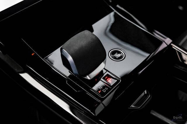 2024 Land Rover Range Rover Sport P360 SE